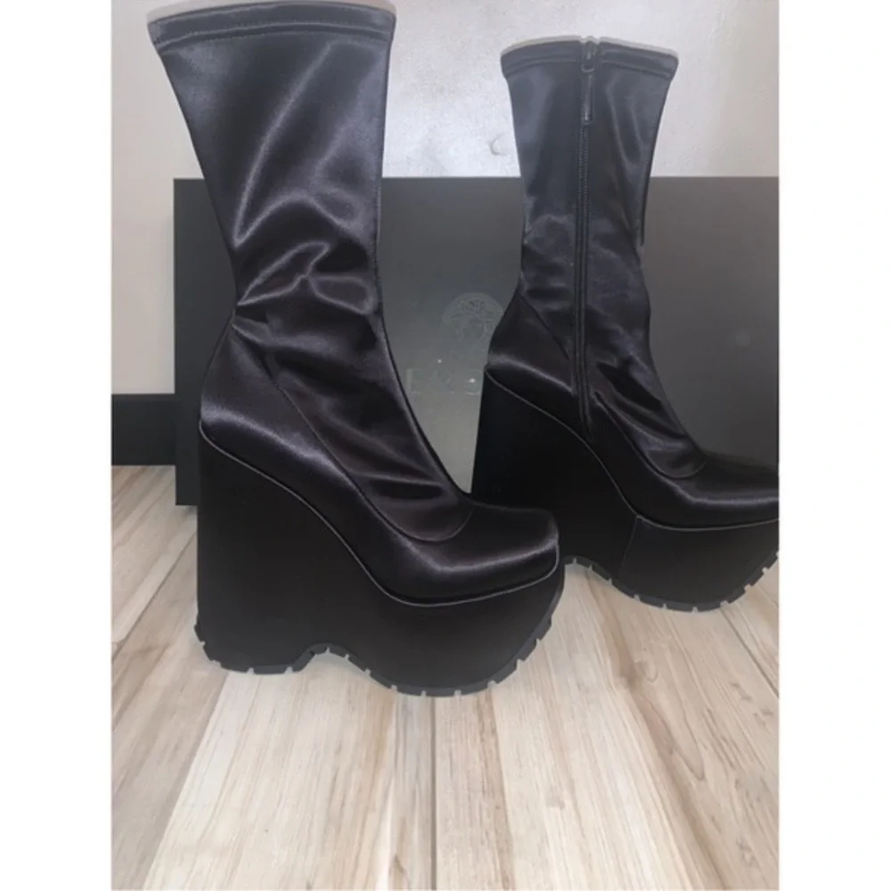 Versace‎ boots